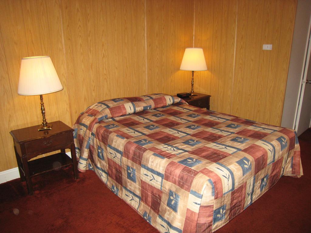 Downtowner Motor Inn Creston Værelse billede