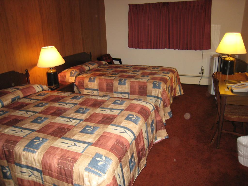Downtowner Motor Inn Creston Værelse billede
