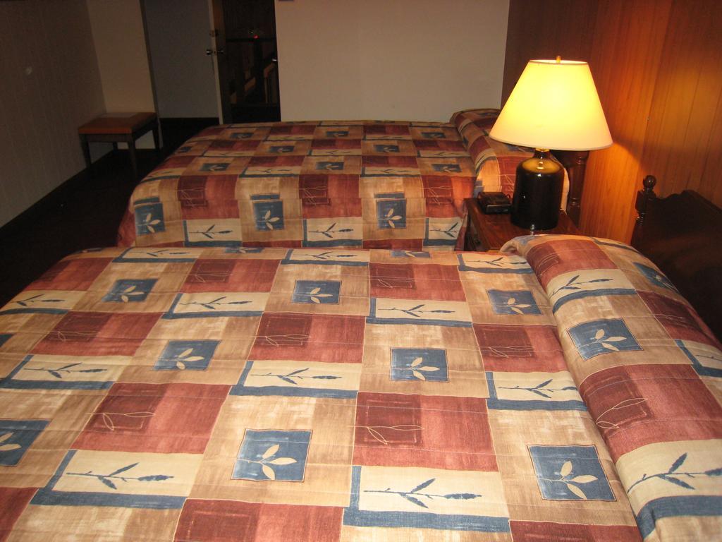Downtowner Motor Inn Creston Værelse billede
