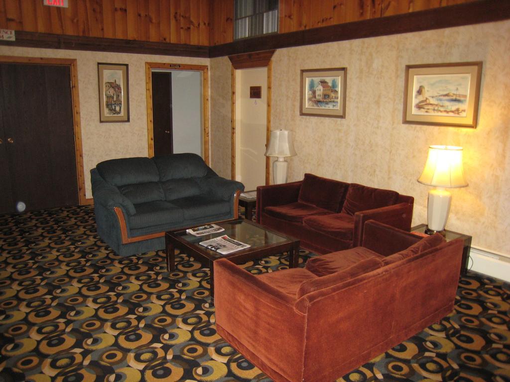 Downtowner Motor Inn Creston Eksteriør billede