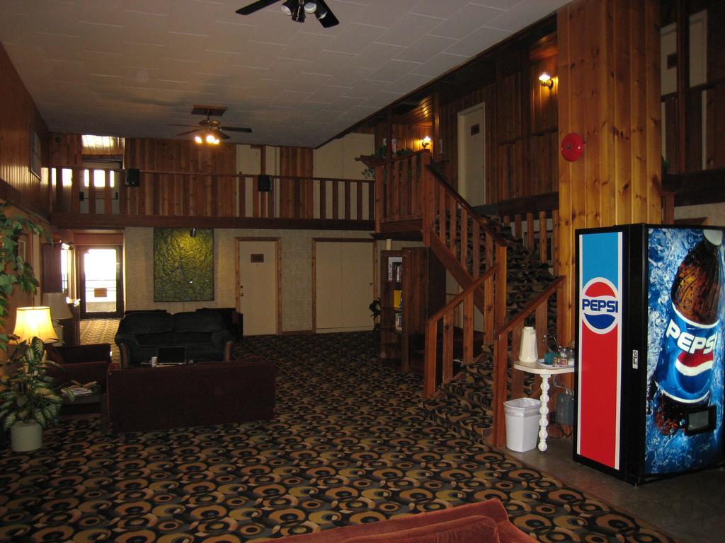 Downtowner Motor Inn Creston Eksteriør billede